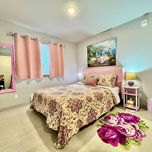 Alki Oasis: Modern Near & Downtown Seattle